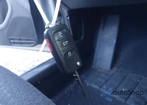 2016 Volkswagen Jetta 1.4T S z USA, uszkodzony, nr VIN 3VW267AJ3GM211432